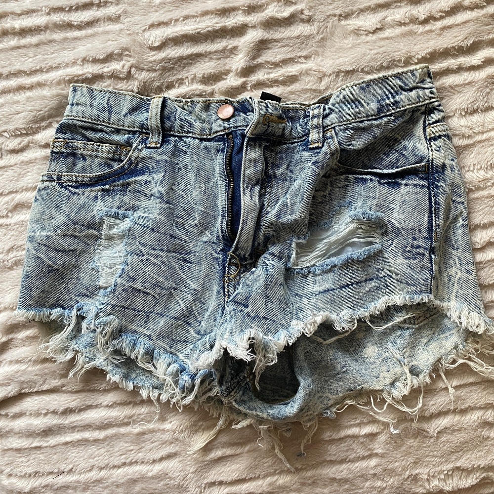 Forever 21 Ripped Distressed Acid Wash Large